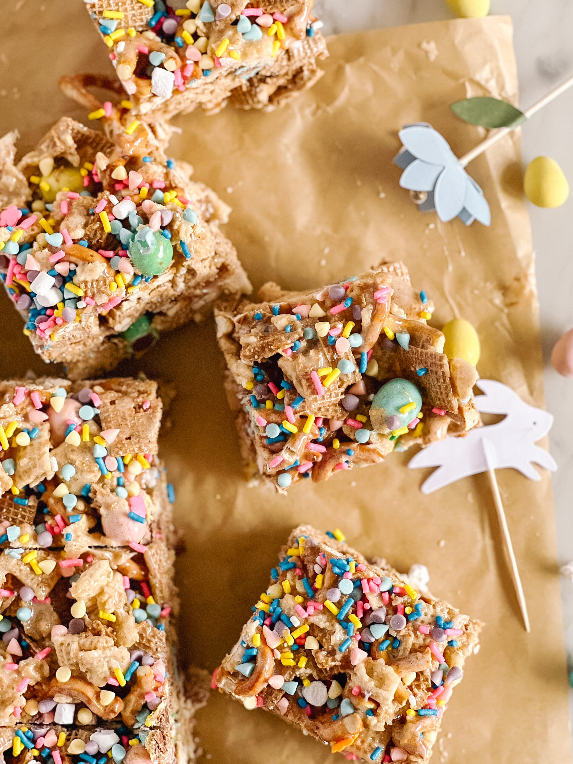 no bake marshmallow easter cereal crunch bars