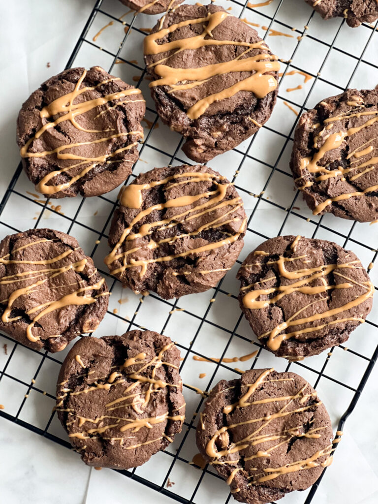 fudgy peanut butter cake box cookies